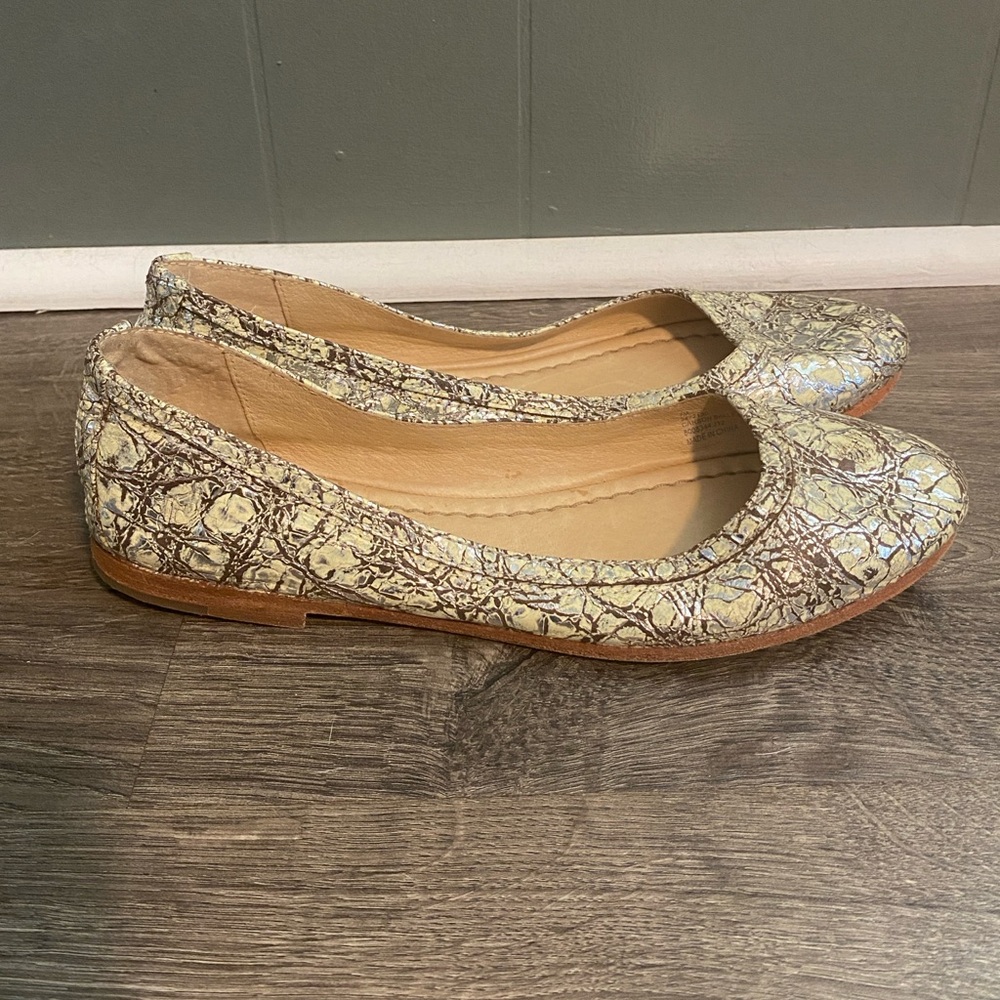 Frye - Carson Crackle Metallic Ballet Flats - 7M - Picture 2 of 11